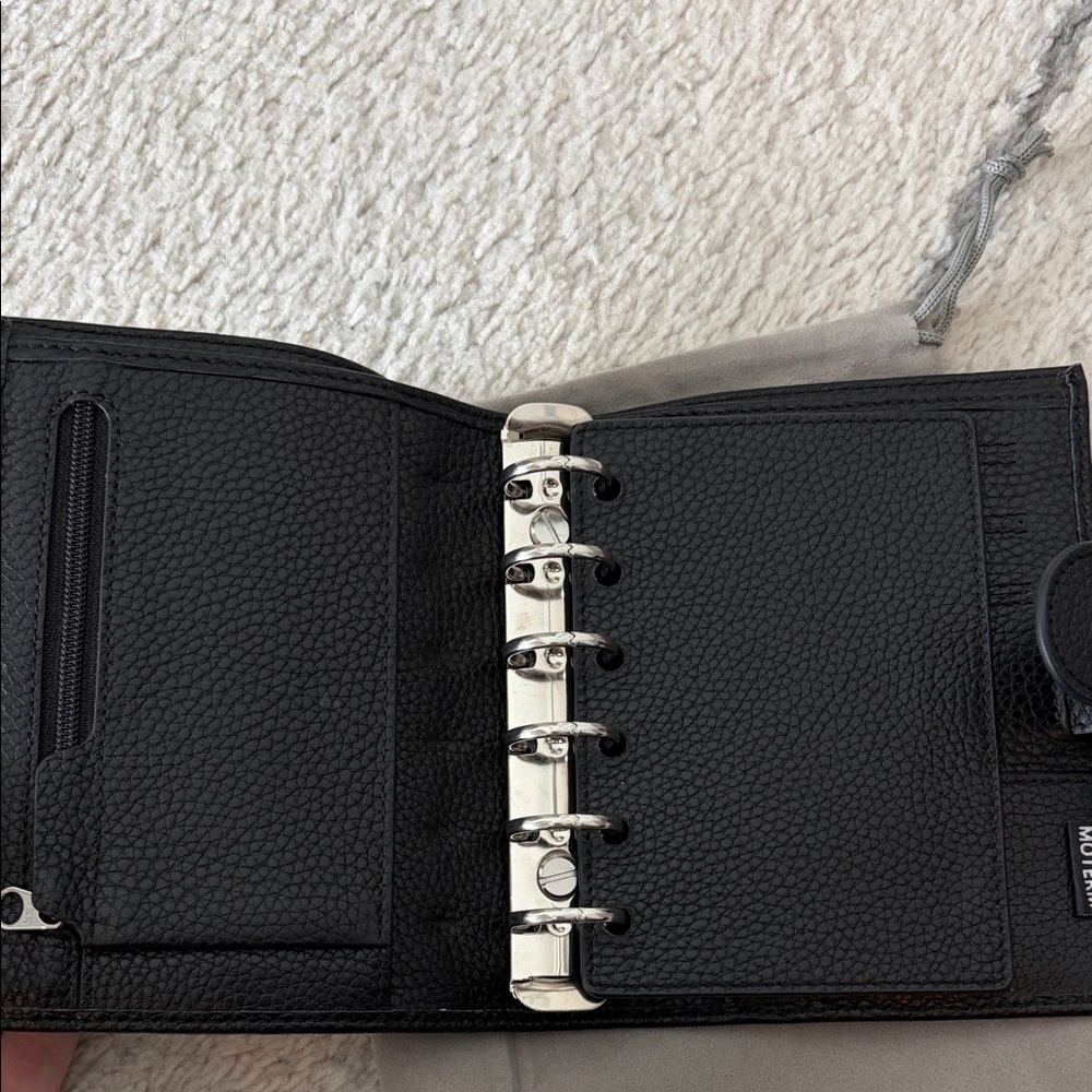 Moterm Black Leather Pocket Rings / Wallet - Picture 2 of 3